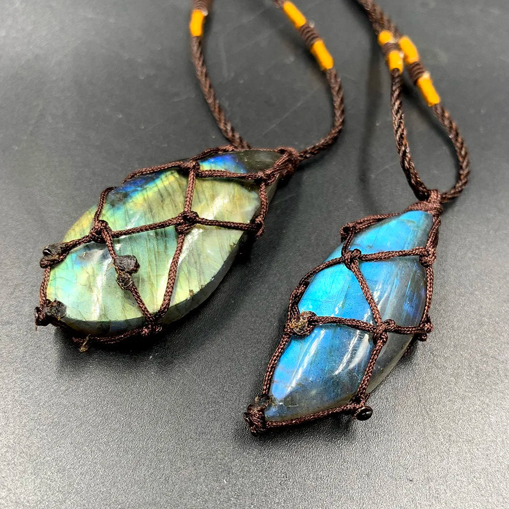 Labradorite Crystal Necklace – Intuition & Protection Stone
