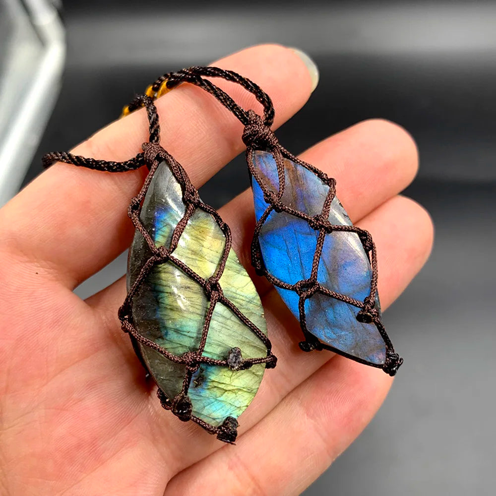 Labradorite Crystal Necklace – Intuition & Protection Stone