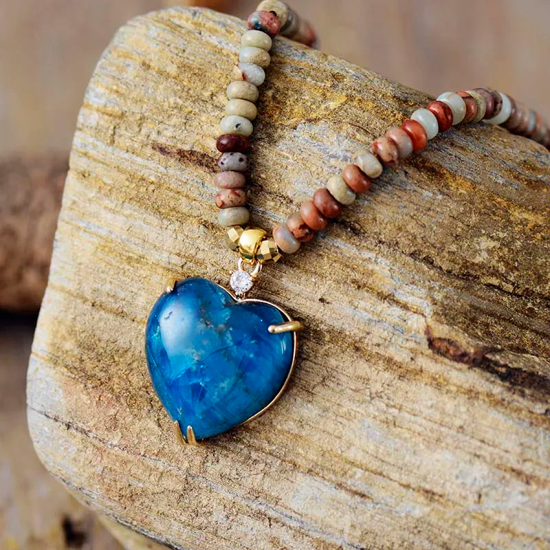 Healing Crystal Heart Necklace – Spiritual Energy Pendant